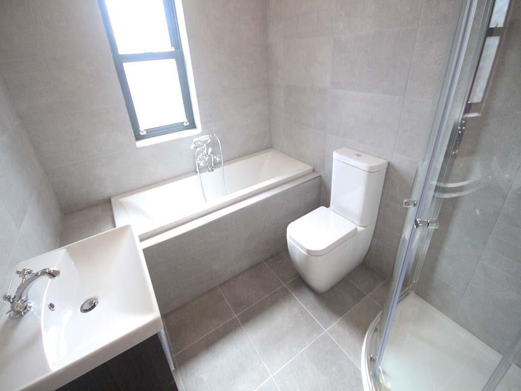 3 bedroom semi-detached house Let Agreed in Barnoldswick - IMG_6512.JPG